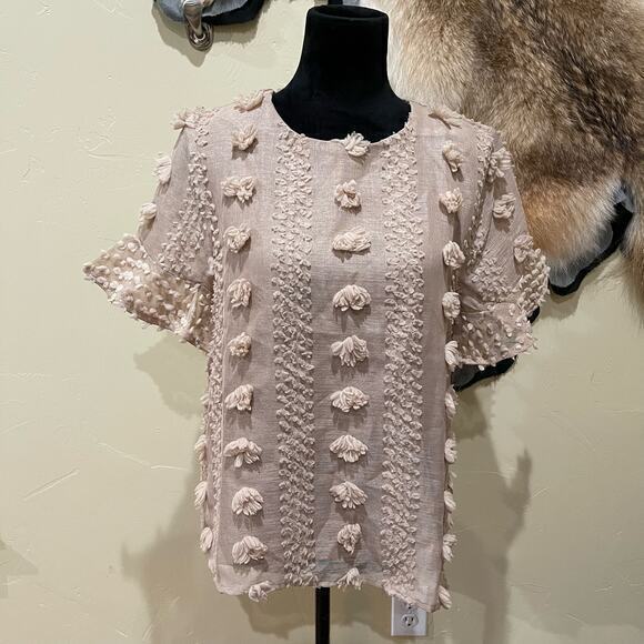 Entro 3D Textured Short Sleeve Blouse - Picture 1 of 4